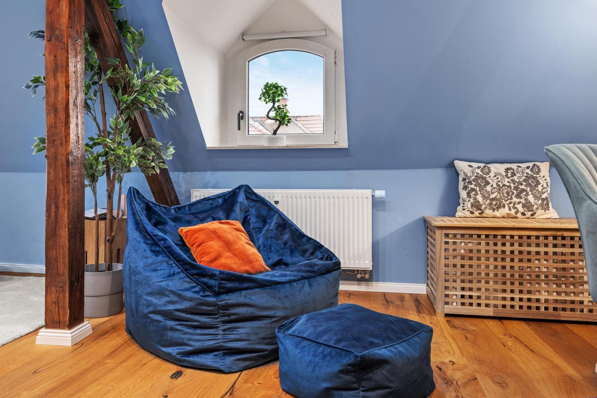 Edler Wohnraum Modernes Vorstadtstudio Mit Emma-Bett, Garten & Kaffeevollautomat Zwickau Eksteriør bilde